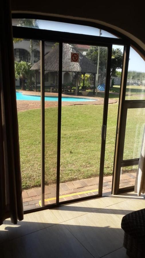 Cabanas Del Mar Amanzimtoti Dış mekan fotoğraf